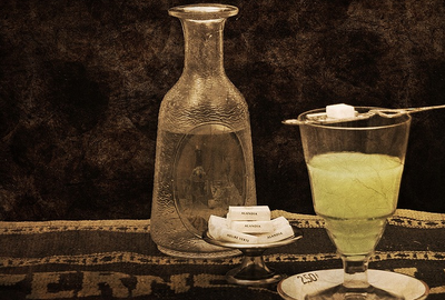 Absint: Het mysterie en de magie van de Groene Fee