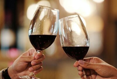 How long does red wine stay good after opening and how do you taste if it is still tasty