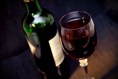 Optimaal genieten van elk glas: Tips voor het kiezen, drinken en bewaren van wijn