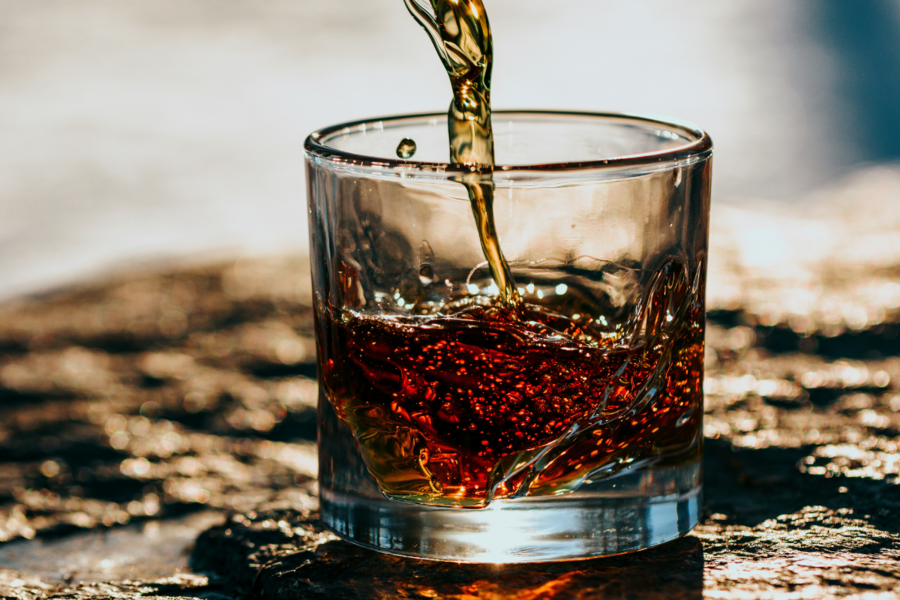 Welke sterke drank past bij jouw type papa? Doe de quiz