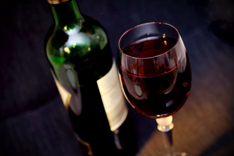 Tirez le meilleur parti de la Journée du vin : conseils pour choisir, boire et conserver le vin